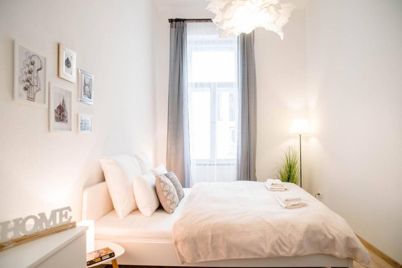 Comfy, Renewed 3 Bedroom Apt In Center Budapeşte Dış mekan fotoğraf