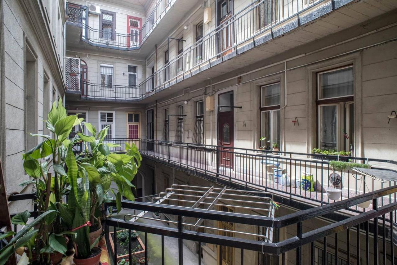 Comfy, Renewed 3 Bedroom Apt In Center Budapeşte Dış mekan fotoğraf