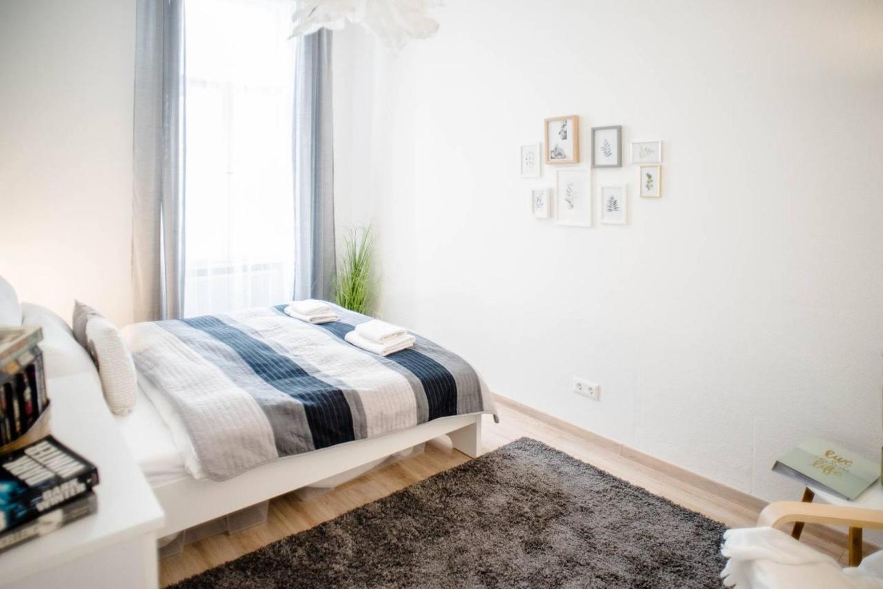 Comfy, Renewed 3 Bedroom Apt In Center Budapeşte Dış mekan fotoğraf